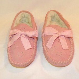 Avon Pastel Moccasin Slippers, New, Size 7, Pink Rose